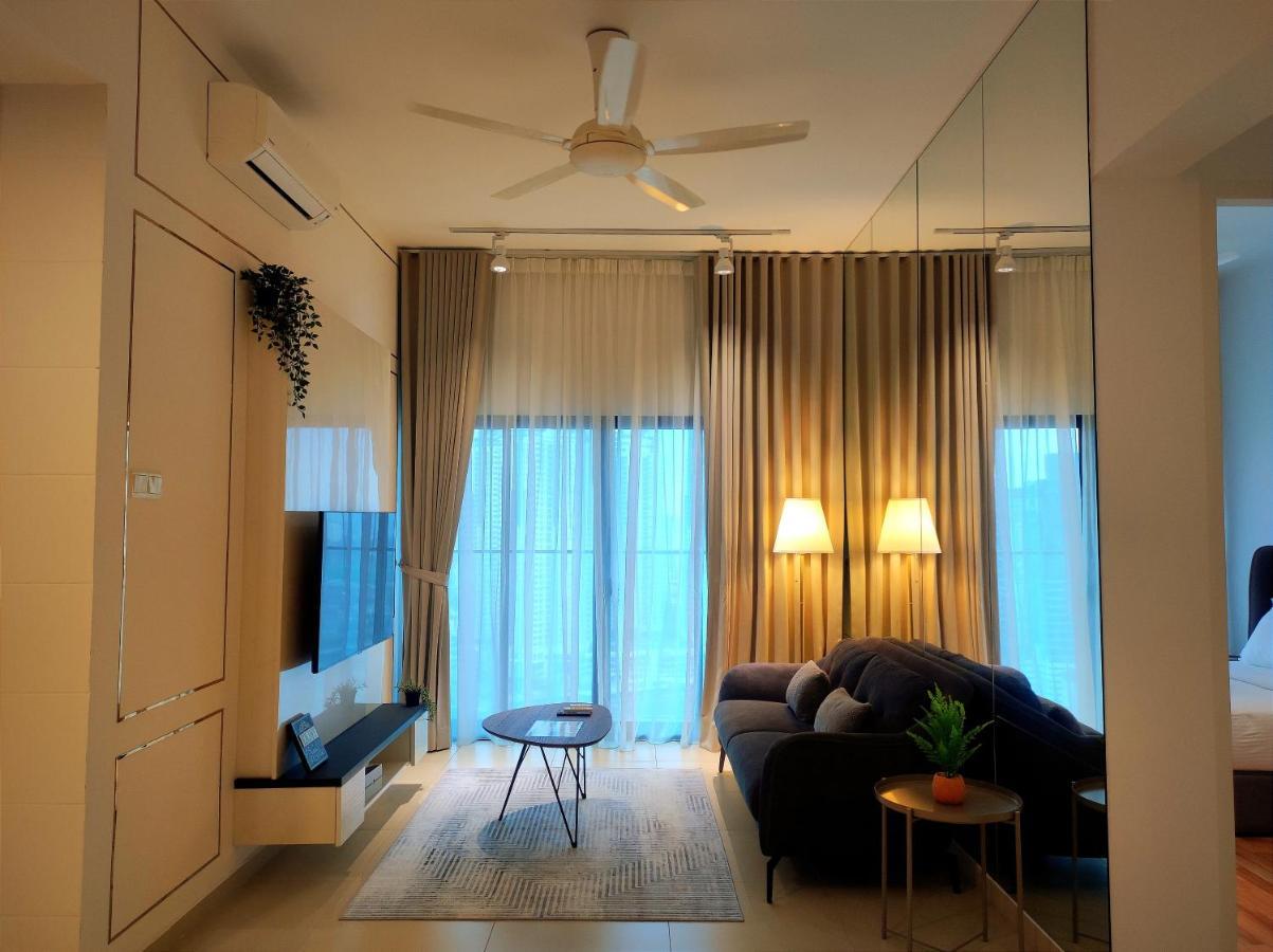 Reizz Residence By Leo Suites Куала-Лумпур Экстерьер фото