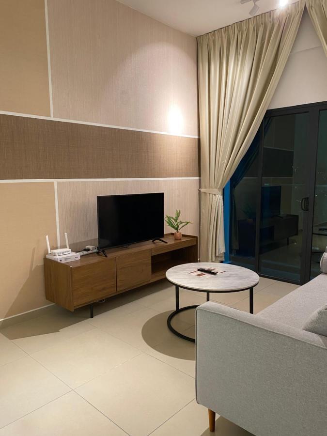 Reizz Residence By Leo Suites Куала-Лумпур Экстерьер фото