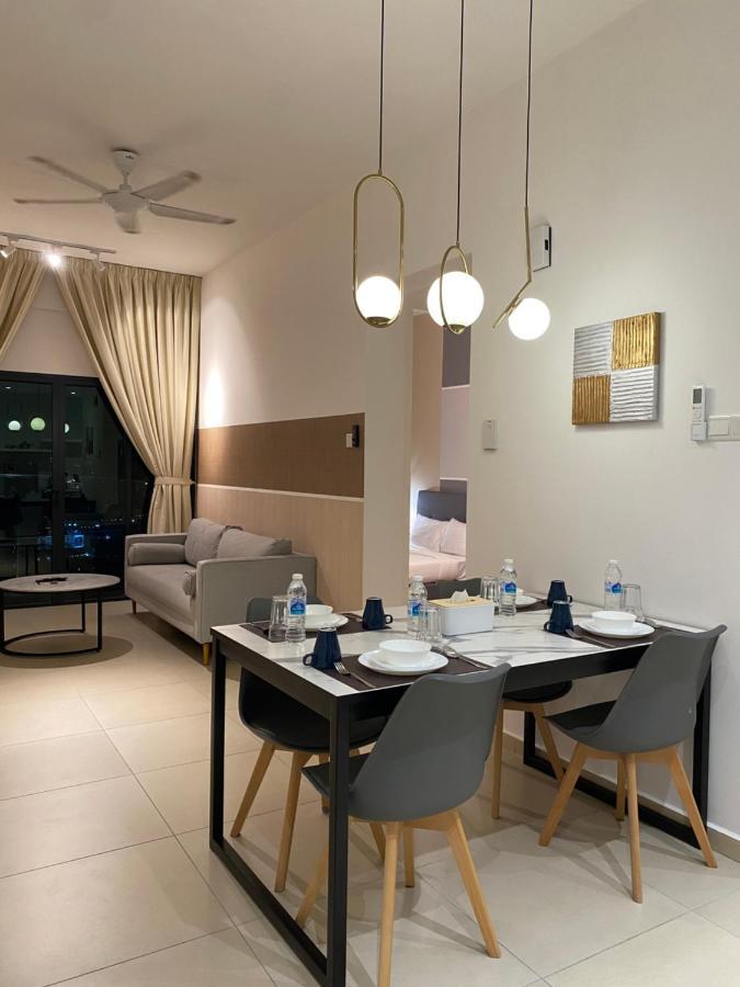 Reizz Residence By Leo Suites Куала-Лумпур Экстерьер фото
