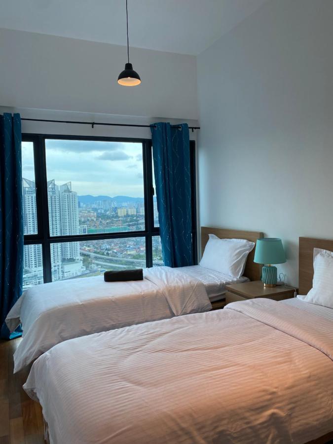 Reizz Residence By Leo Suites Куала-Лумпур Экстерьер фото